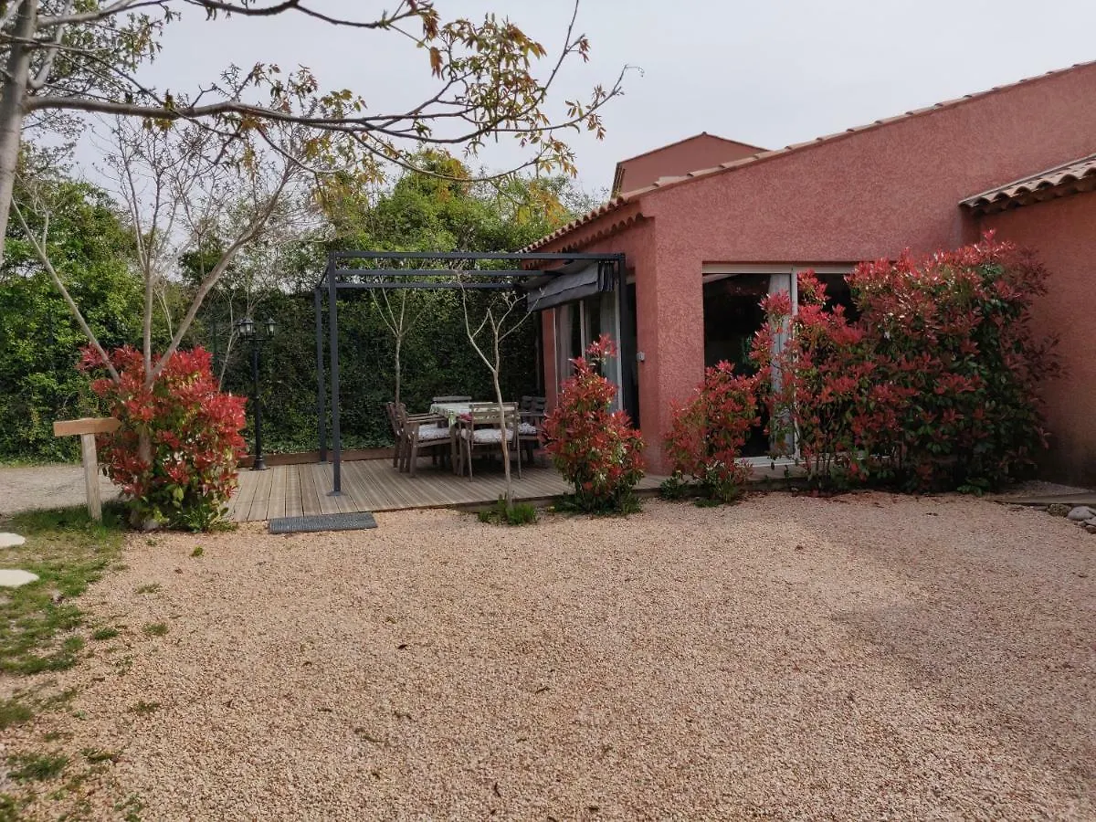 Les Terrasses De Valensole Bed & Breakfast